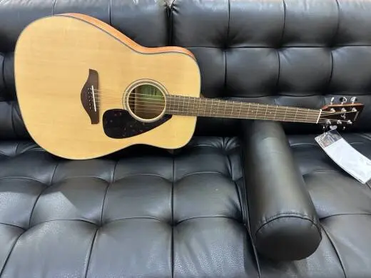 Yamaha - FG800M Acoustic Guitar